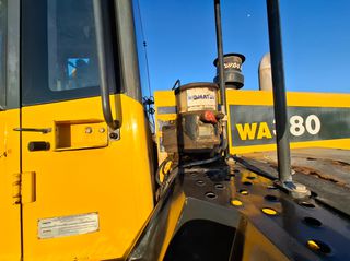 Φορτωτής Με Λάστιχα Komatsu 2008 WA380-6-thumb-19