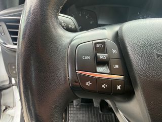 Ford Fiesta 2020-thumb-11