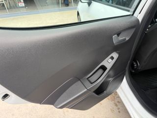 Ford Fiesta 2020-thumb-13