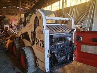 Φορτωτάκι Bobcat 2004 S175-thumb-2