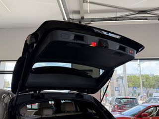 Mercedes-Benz EQC 2021 EQC 400  VENERIS MOTORS-thumb-59