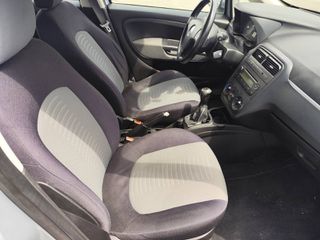 Fiat Grande Punto 2007 1.3 CTDI Edition-thumb-9