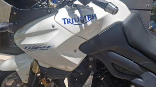 Triumph Tiger 1050 2010 Tiger 1050 πρωτο χερι-thumb-4