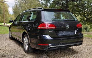 Volkswagen Golf 2019 1.6 TDI-thumb-6