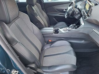 Peugeot 3008 2022 FL ALLURE PLUG-IN HYBRID-thumb-12