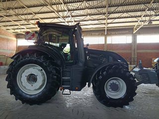 Τρακτέρ Valtra 2024 Q305-thumb-2