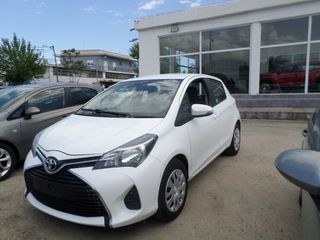 Toyota Yaris 2015-thumb-2