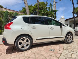 Peugeot 3008 2012 HYBRID4 AUTOMATIC