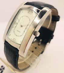 Quartz αντρικό ρολόι με ορθογώνια κάσα A9526 TIMH 65 ΕΥΡΩ