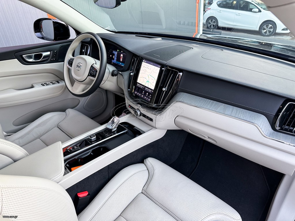Volvo XC 60 thumbnail 14