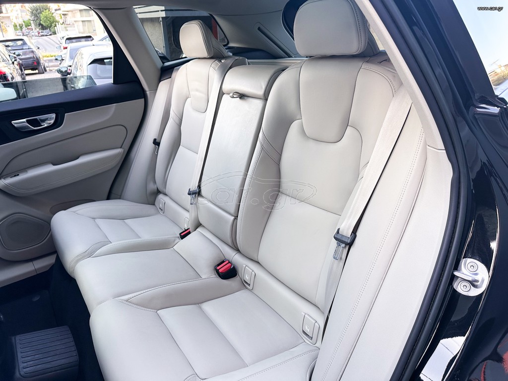 Volvo XC 60 thumbnail 17