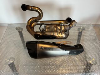 AKRAPOVIC ΓΙΑ KTM 1290 SUPER DUKE (R/RR/EVO) ΤΕΛΙΚΟ + ΚΑΖΑΝΑΚΙ + ΛΑΜΔΑ (ΣΑΝ ΚΑΙΝΟΥΡΙΑ)