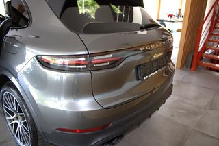 Porsche Cayenne 2020 PLUG IN HYBRID-thumb-5