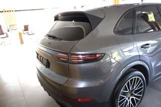 Porsche Cayenne 2020 PLUG IN HYBRID-thumb-7