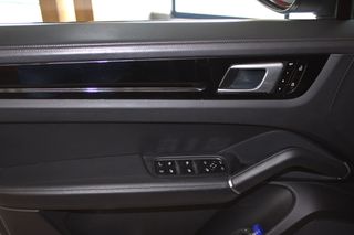 Porsche Cayenne 2020 PLUG IN HYBRID-thumb-44