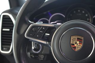 Porsche Cayenne 2020 PLUG IN HYBRID-thumb-46