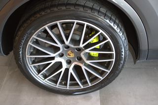 Porsche Cayenne 2020 PLUG IN HYBRID-thumb-54