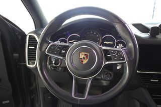 Porsche Cayenne 2020 PLUG IN HYBRID-thumb-16