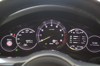 Porsche Cayenne 2020 PLUG IN HYBRID-thumb-30