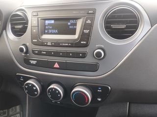 Hyundai i 10 2017 Book service-thumb-5