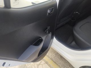 Hyundai i 10 2017 Book service-thumb-14