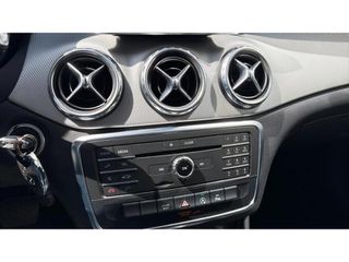 Mercedes-Benz GLA 180 2016 GLA 180D-thumb-14