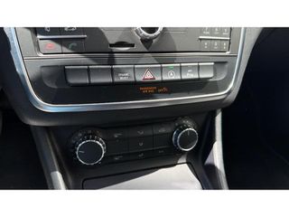 Mercedes-Benz GLA 180 2016 GLA 180D-thumb-15
