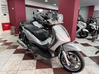 Piaggio Beverly 500 2007 ( ΔΟΣΕΙΣ ΜΕΤΑΞΥ ΜΑΣ  ΜΕ 50% ΠΡΟΚΑΤΑΒΟΛΗ )