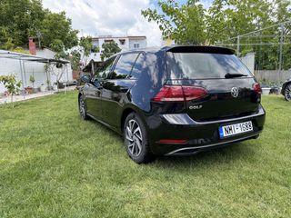 Volkswagen Golf 2018 1.4 TSI SOUND MK7.5-thumb-4