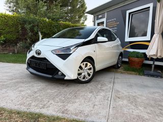 Toyota Aygo (X) 2020 X-PLAY TOUCH (οθονη)