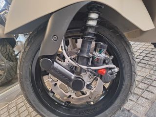 Vespa GTV 300 2023 PIAGGIO-thumb-3