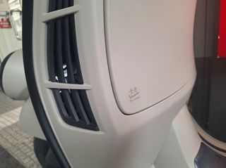 Vespa GTV 300 2023 PIAGGIO-thumb-43