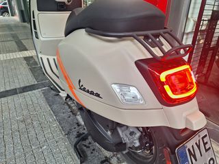 Vespa GTV 300 2023 PIAGGIO-thumb-26