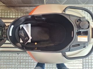 Vespa GTV 300 2023 PIAGGIO-thumb-30