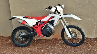 Beta 2016 300