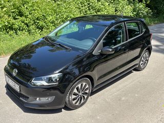 Volkswagen Polo 2015 1.4 TDI BLUEMOTION-thumb-2
