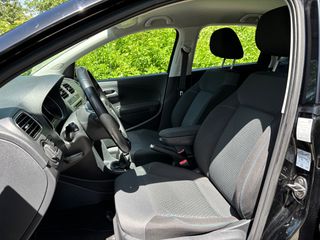 Volkswagen Polo 2015 1.4 TDI BLUEMOTION-thumb-3