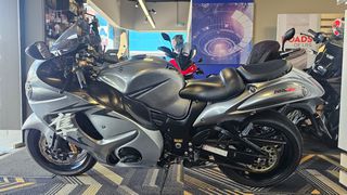 Suzuki GSXR 1300 Hayabusa 2011 HAYABUSA GSX1300R