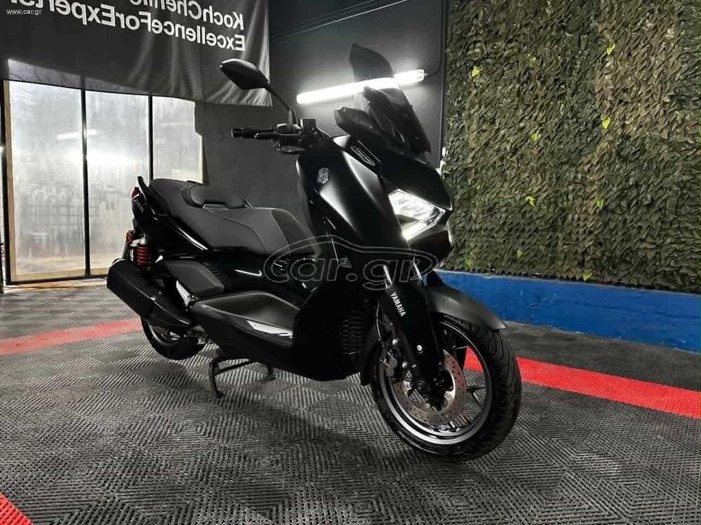 Yamaha XMAX 300 Tech Max 2024 TECH MAX