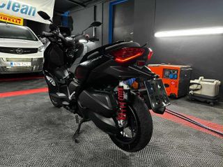 Yamaha XMAX 300 Tech Max 2024 TECH MAX-thumb-3