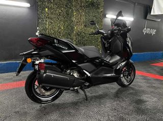 Yamaha XMAX 300 Tech Max 2024 TECH MAX-thumb-9