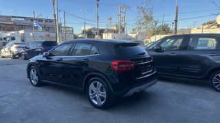 Mercedes-Benz 2016-thumb-4