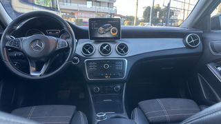 Mercedes-Benz 2016-thumb-13