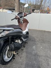 Piaggio Beverly 300i 2019-thumb-6