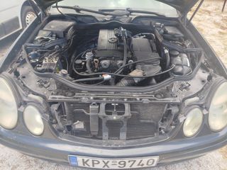 Mercedes-Benz E 200 2006-thumb-9