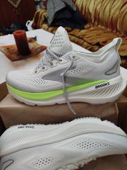 Brooks glycerin 23-thumb-2