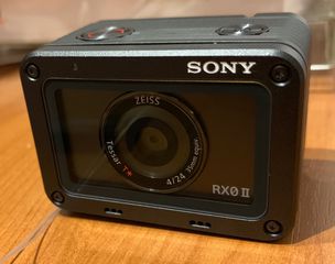 SONY RX0 II-thumb-1