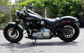 Harley Davidson Softail Slim 2018-thumb-1