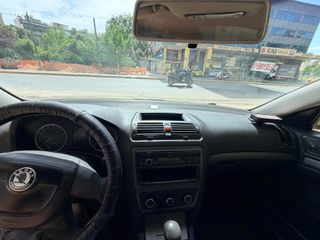 Skoda Octavia 2012-thumb-4