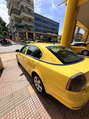 Skoda Octavia 2012-thumb-6
